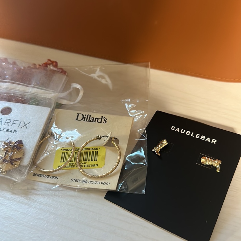 Jewelry bundle - Picture 2 of 2